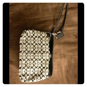 Vintage Coach Black Signature Wristlet